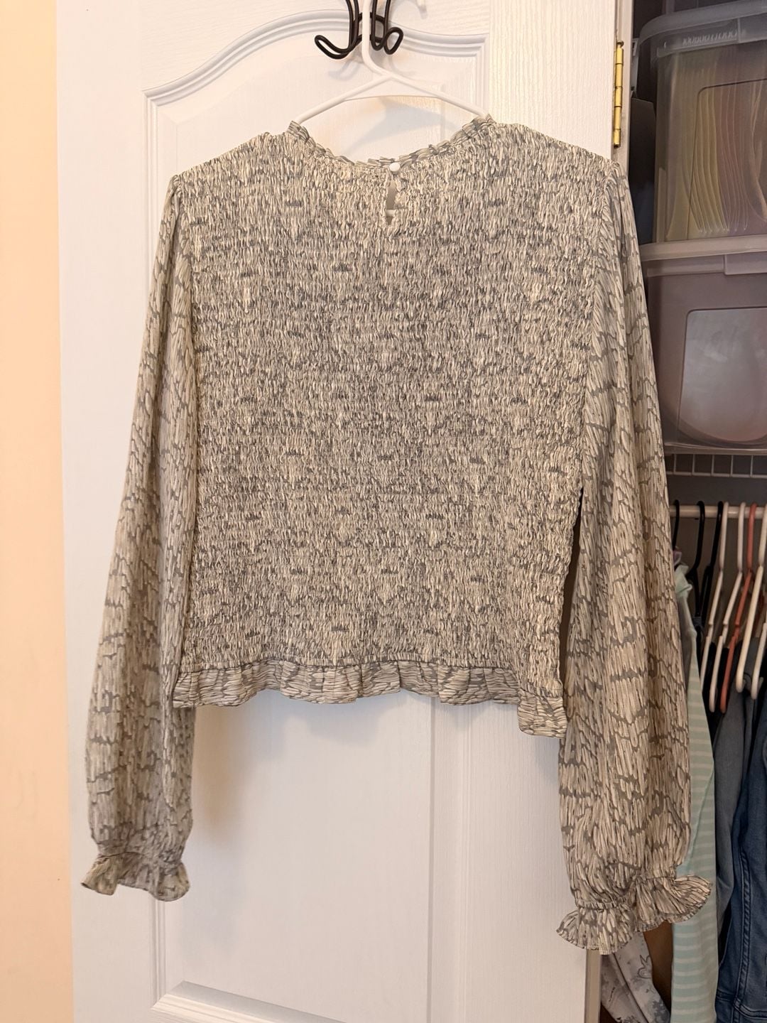 Bohme Smocked Blouse Size L Grey Beige Long Sleeve Snakeskin Print Top 3