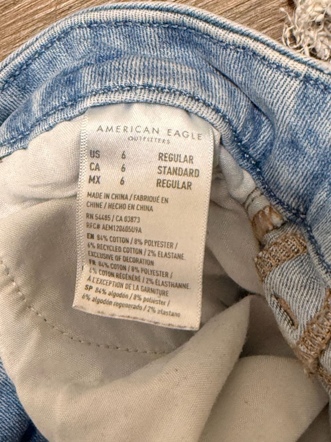 American Eagle Jeans Size 6 Regular Distressed Blue 4
