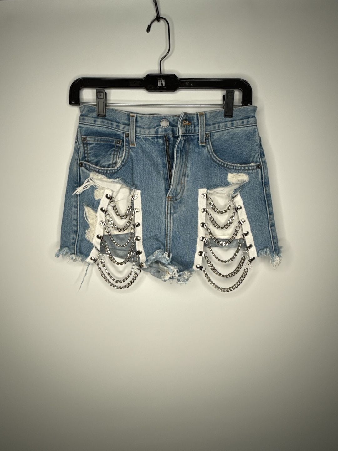 LF carmar denim jean shorts with pearl front pockets... 2