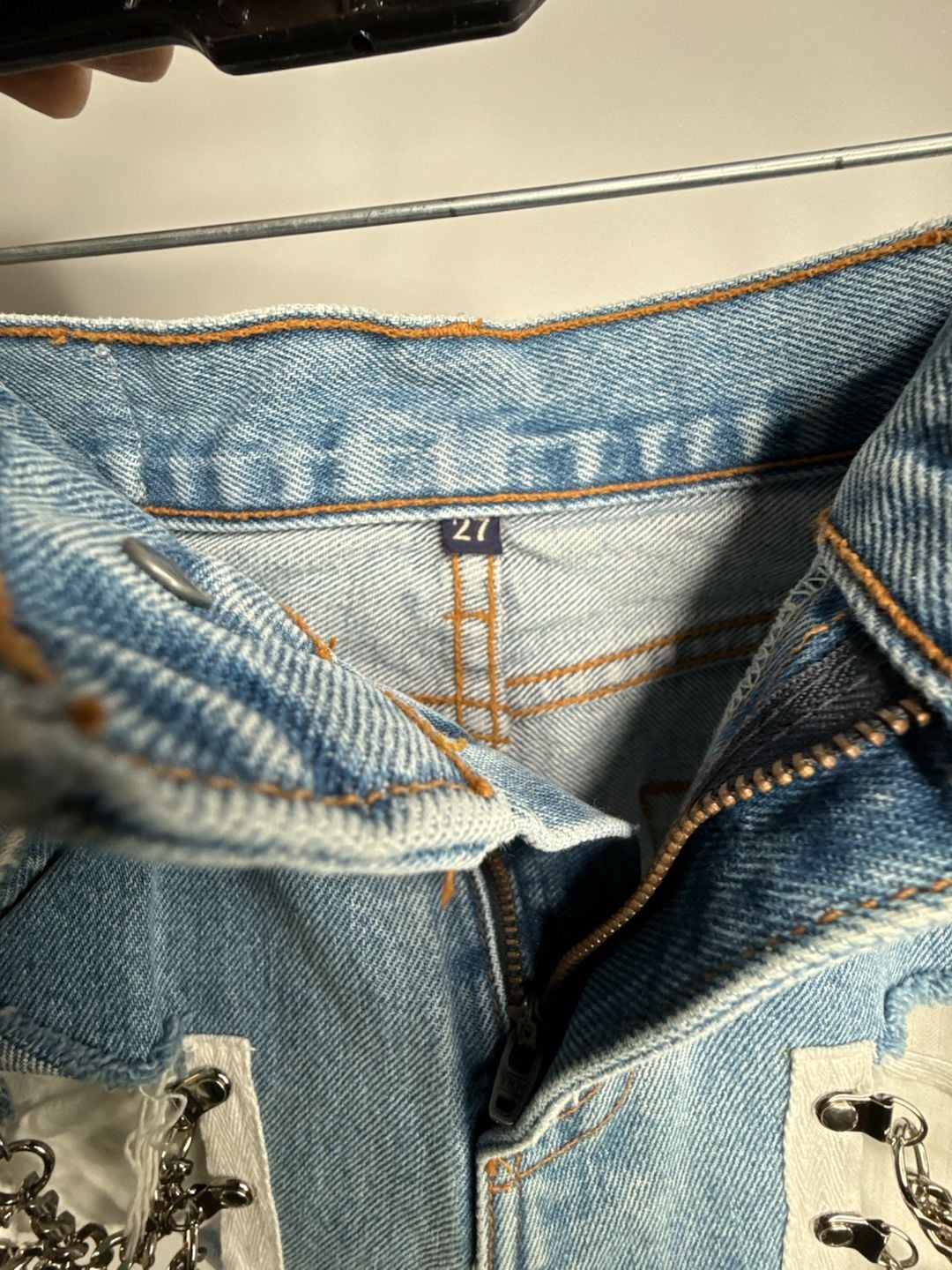 LF carmar denim jean shorts with pearl front pockets... 6