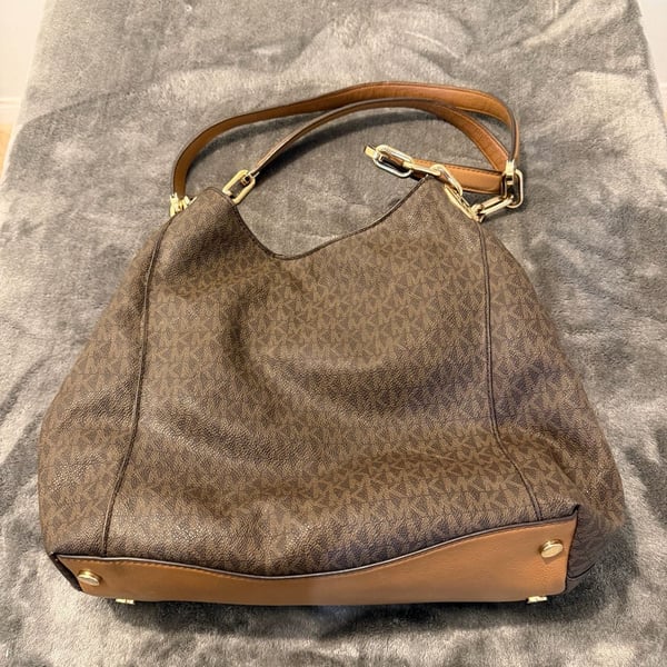 Michael Kors Fulton Large Signature Hobo Shoulder Bag Brown Tan Purse