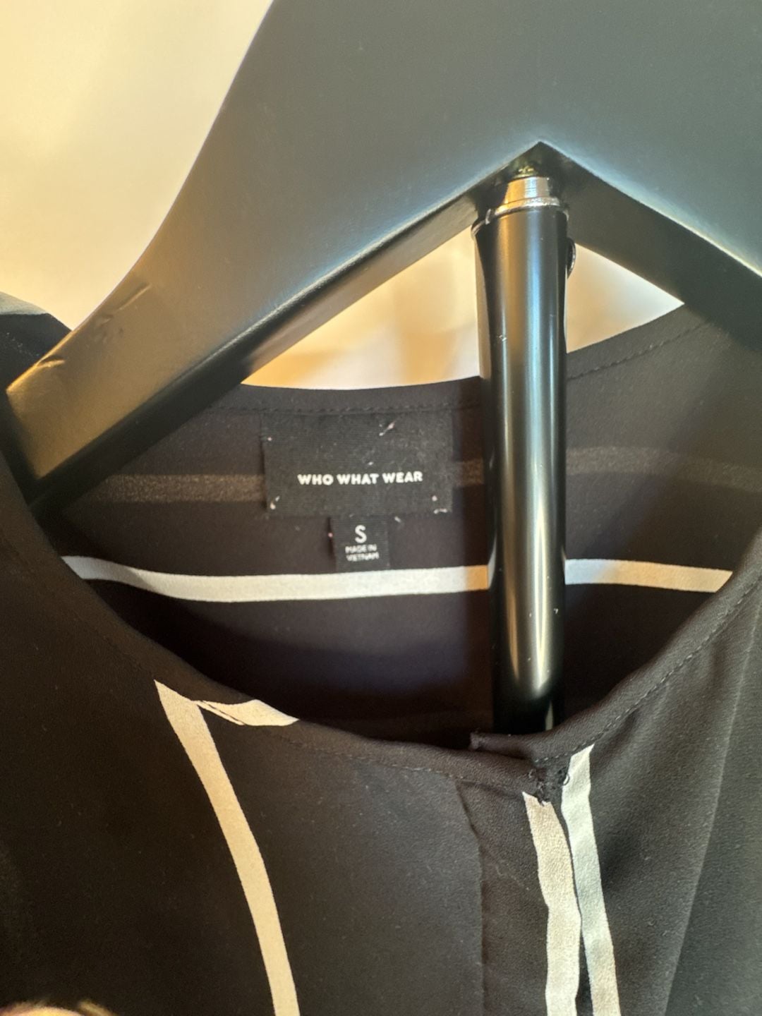 Who What Wear Dress Size S Black Striped long sleeve blouse 1