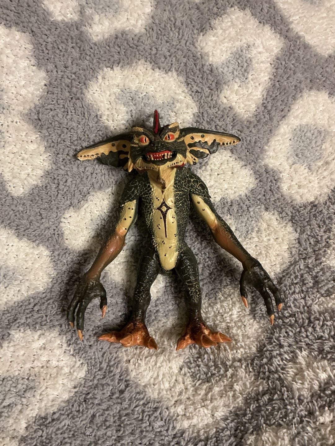 The Noble Collection Gremlins 2 Mohawk Bendy Figure Collectible Toy 1