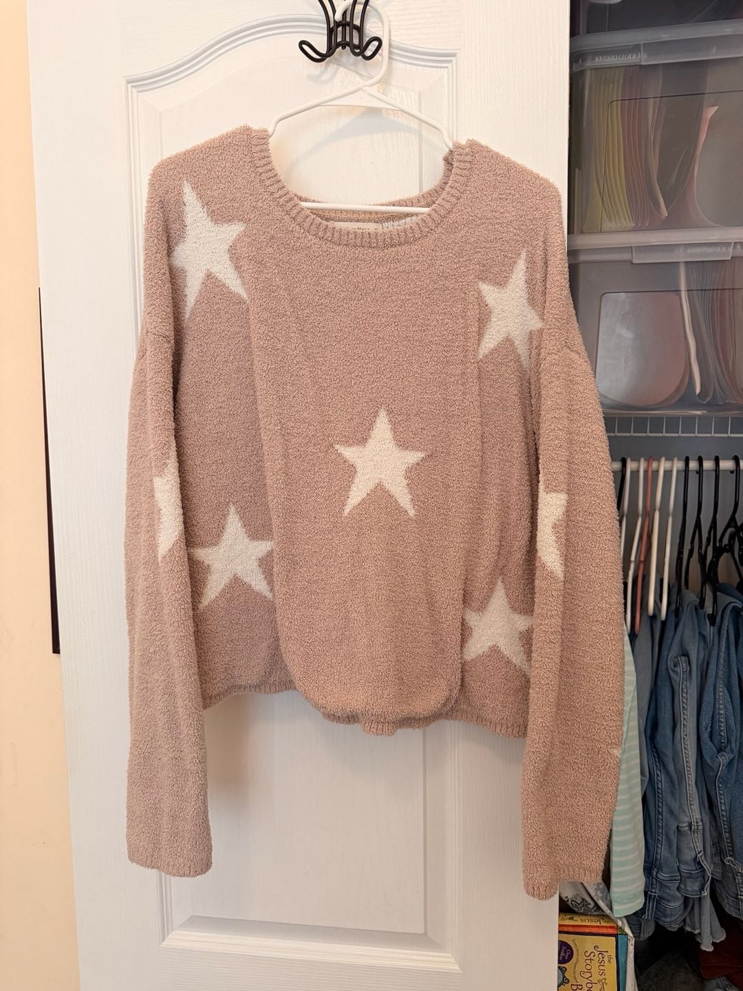 Moon & Madison Star Chenille Sweater Pink White 2
