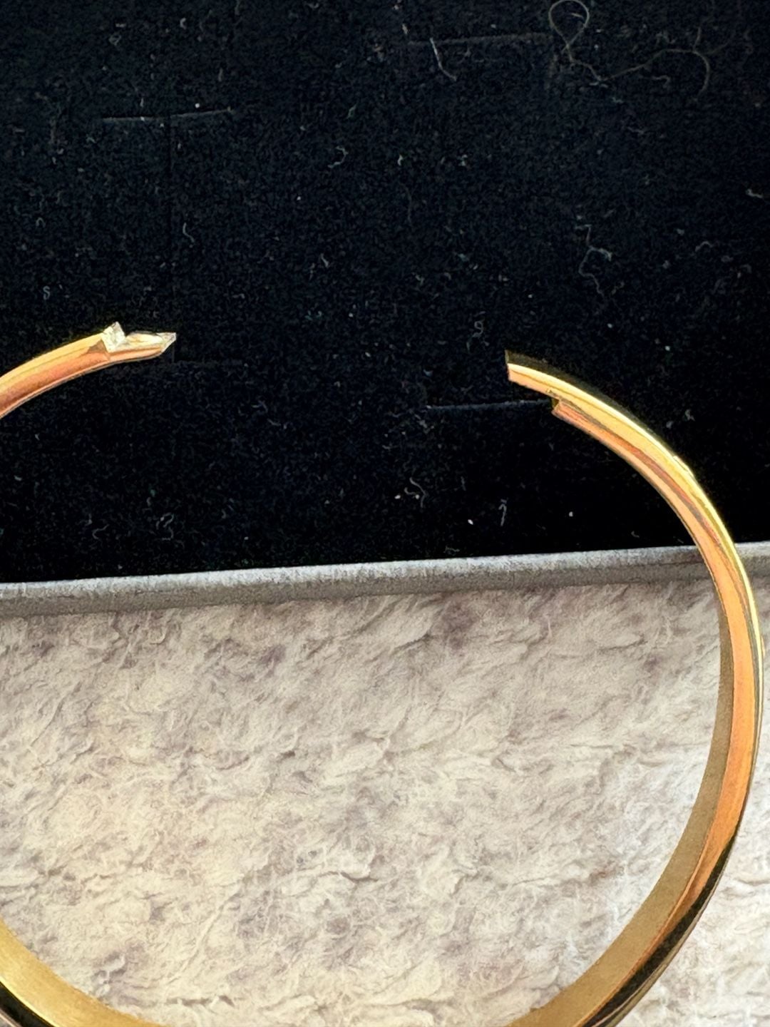 Sibora Gold-Tone Stone Accent Kada Bangle for Men and Women 4