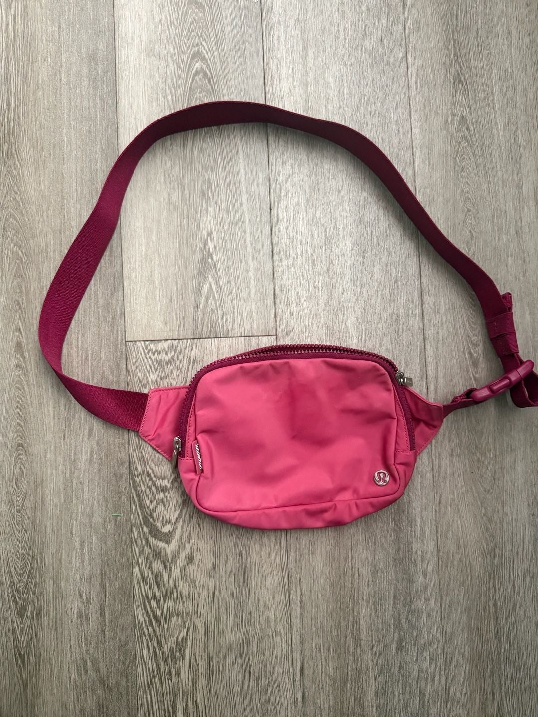 Lululemon Everywhere Belt Bag Lip Gloss Pink Fanny Pack 2