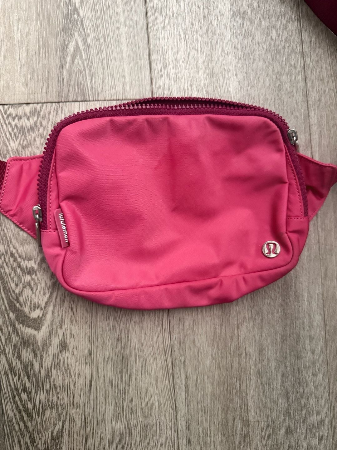 Lululemon Everywhere Belt Bag Lip Gloss Pink Fanny Pack 3