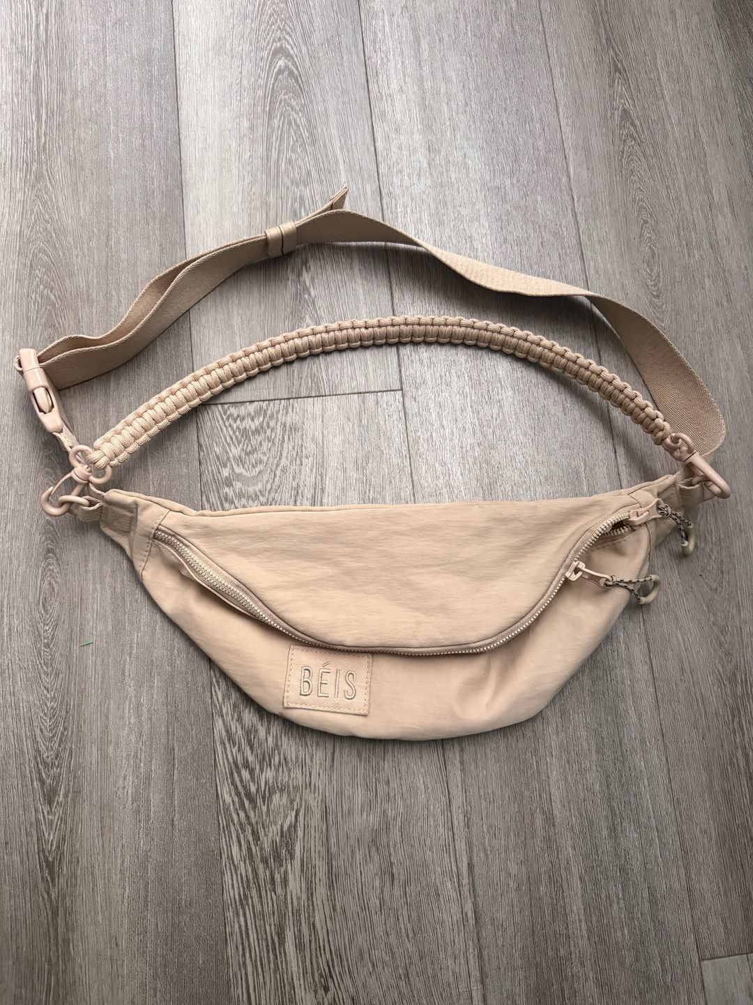 Béis Sport Pack Beige Fanny Pack Belt Bag 2