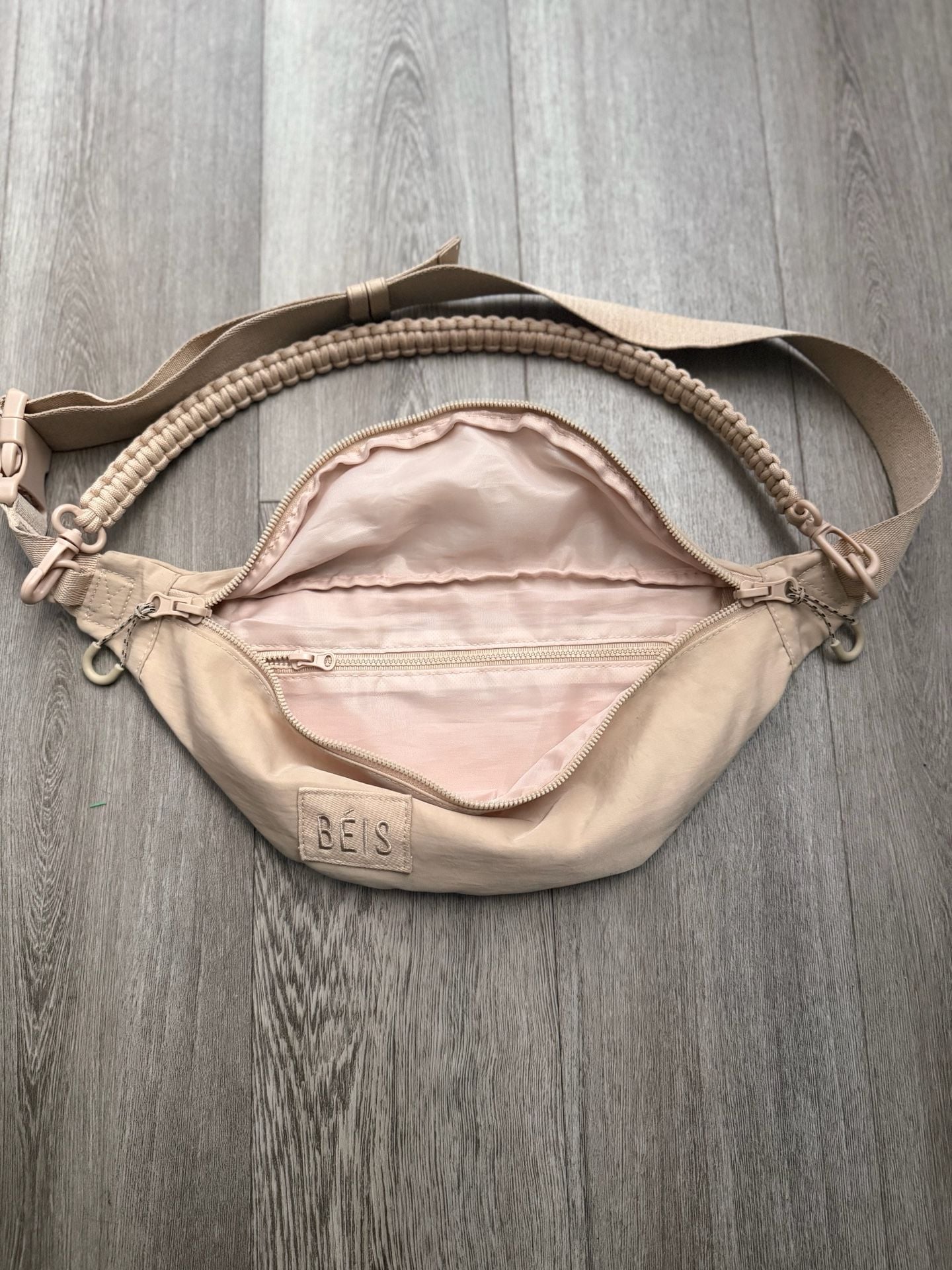 Béis Sport Pack Beige Fanny Pack Belt Bag 3