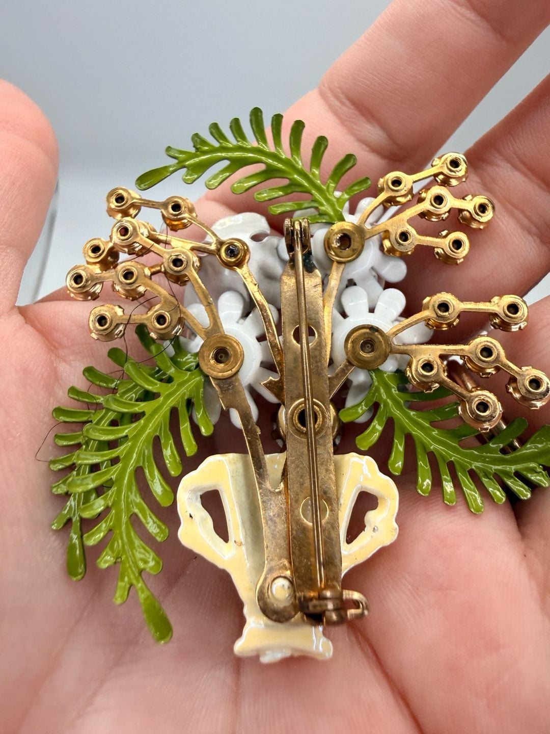 Vintage Enamel Flower Vase Brooch Rhinestone Pearl Pin 8