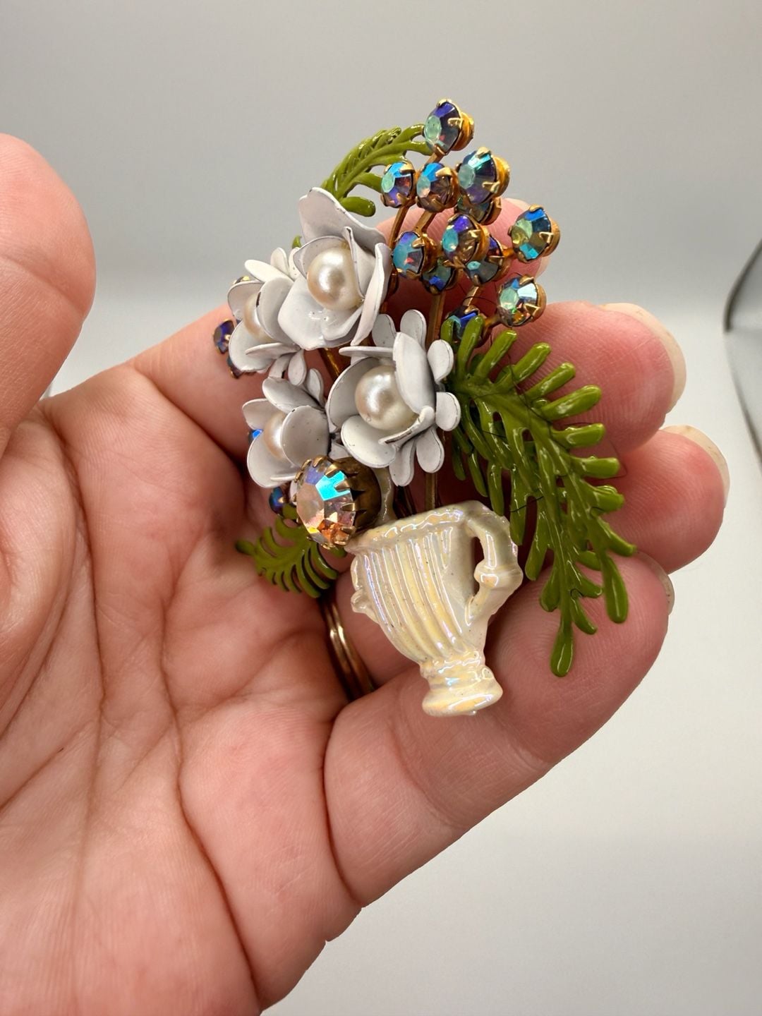 Vintage Enamel Flower Vase Brooch Rhinestone Pearl Pin 11