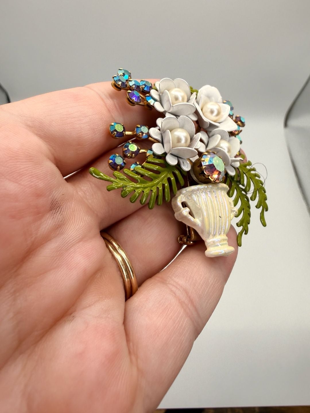 Vintage Enamel Flower Vase Brooch Rhinestone Pearl Pin 12