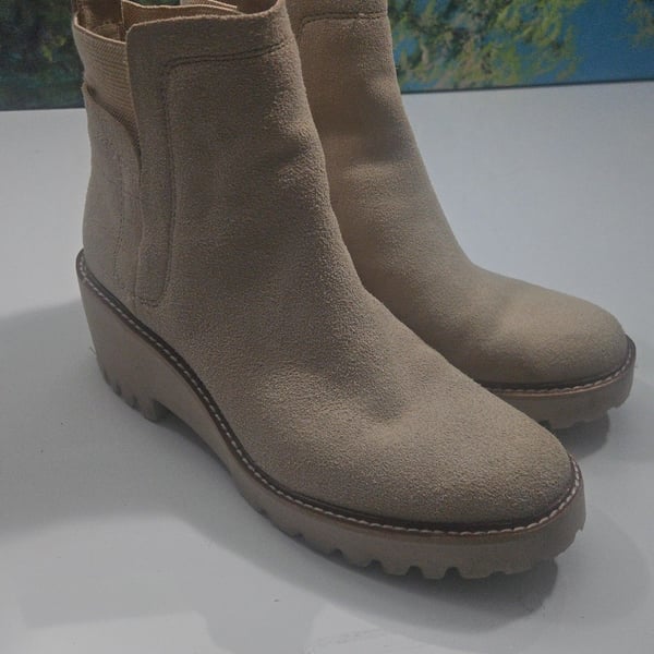 Dolce Vita Tan Trena Suede Ankle Boots