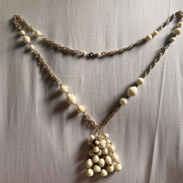 Vintage Gold Tone Cream Faceted Bead Tassel Necklace