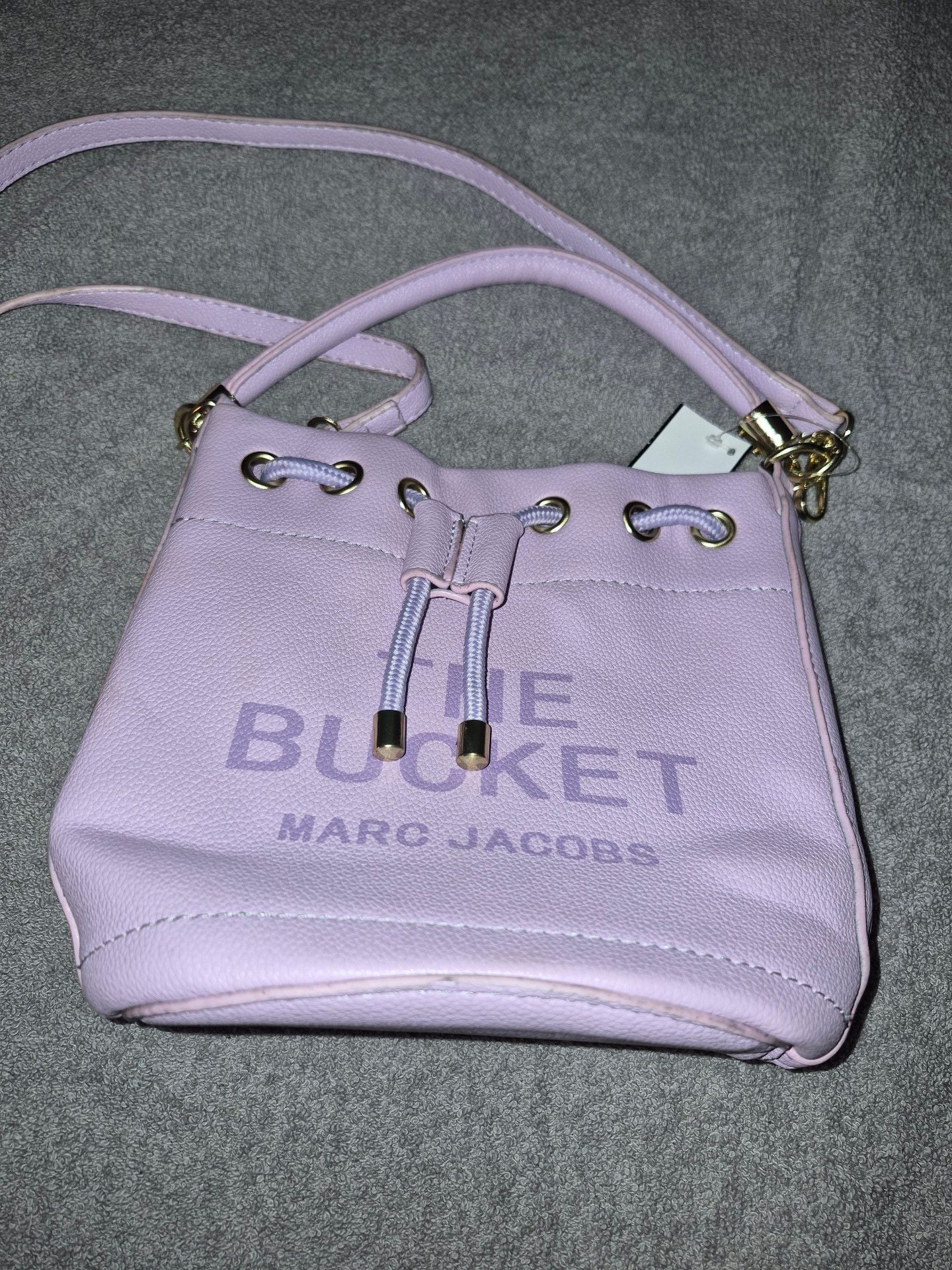 The Leather Bucket Bag Wisteria Purple 2