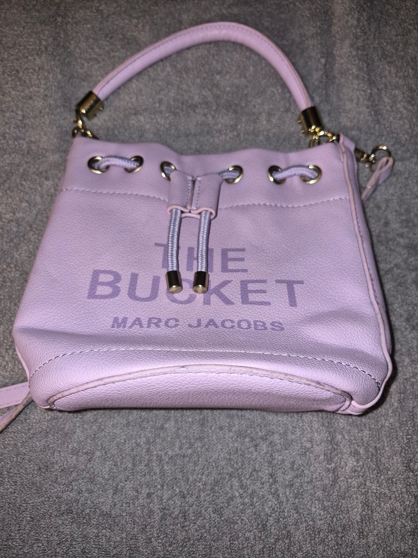The Leather Bucket Bag Wisteria Purple 4