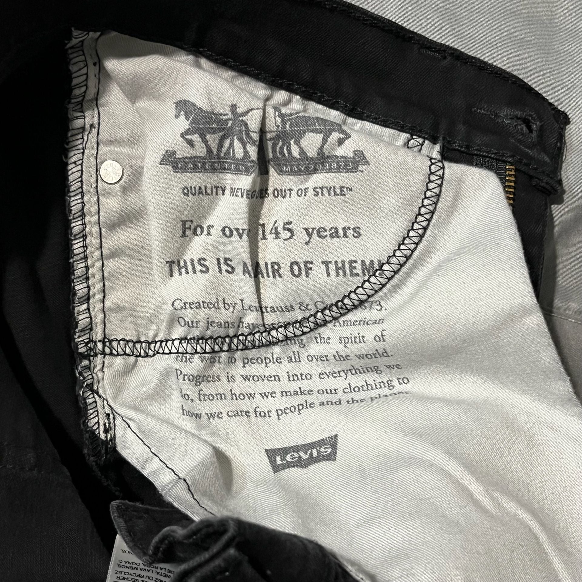Levi's 514 Slim Straight Jeans Size 29x30 Black Denim 15