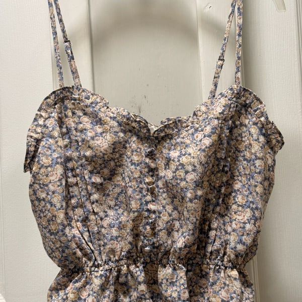 E & M Floral Crop Top Size M Blue Peplum Camisole