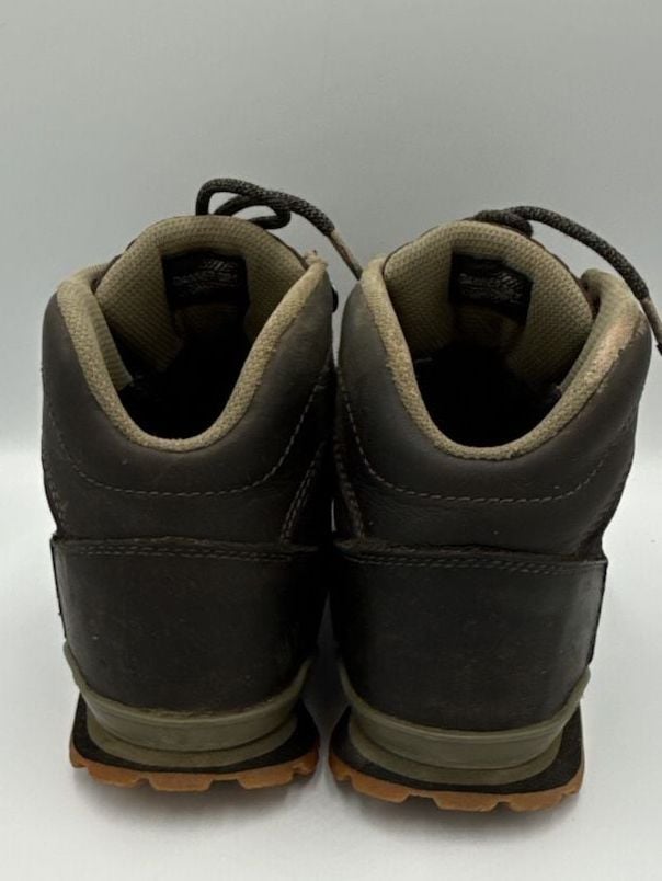 Danner Jag Mid Night Hiking Boots
Size 7.5/ 240 mm
#888 6