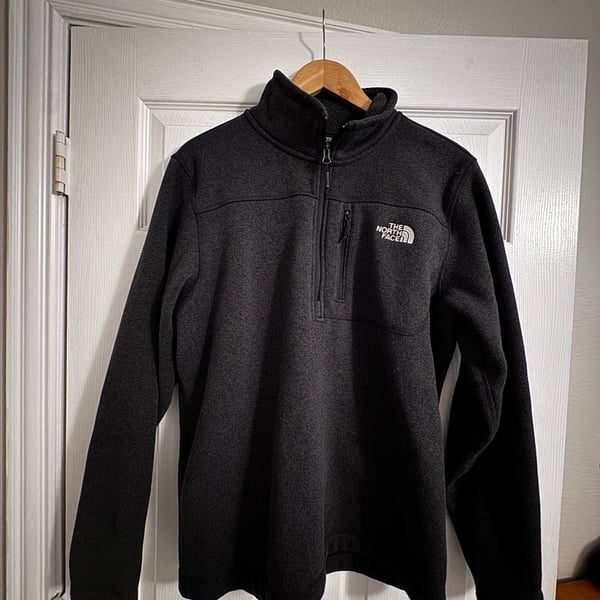 The North Face Gordon Lyons Half Zip Fleece Pullover Black Heather