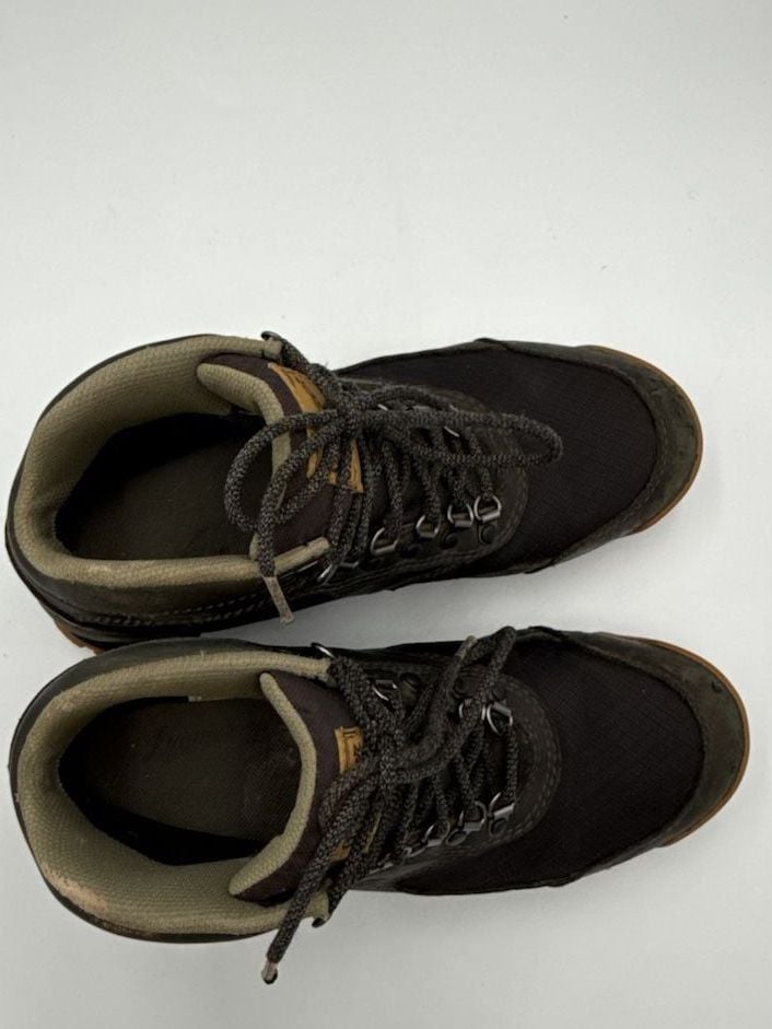 Danner Jag Mid Night Hiking Boots
Size 7.5/ 240 mm
#888 7