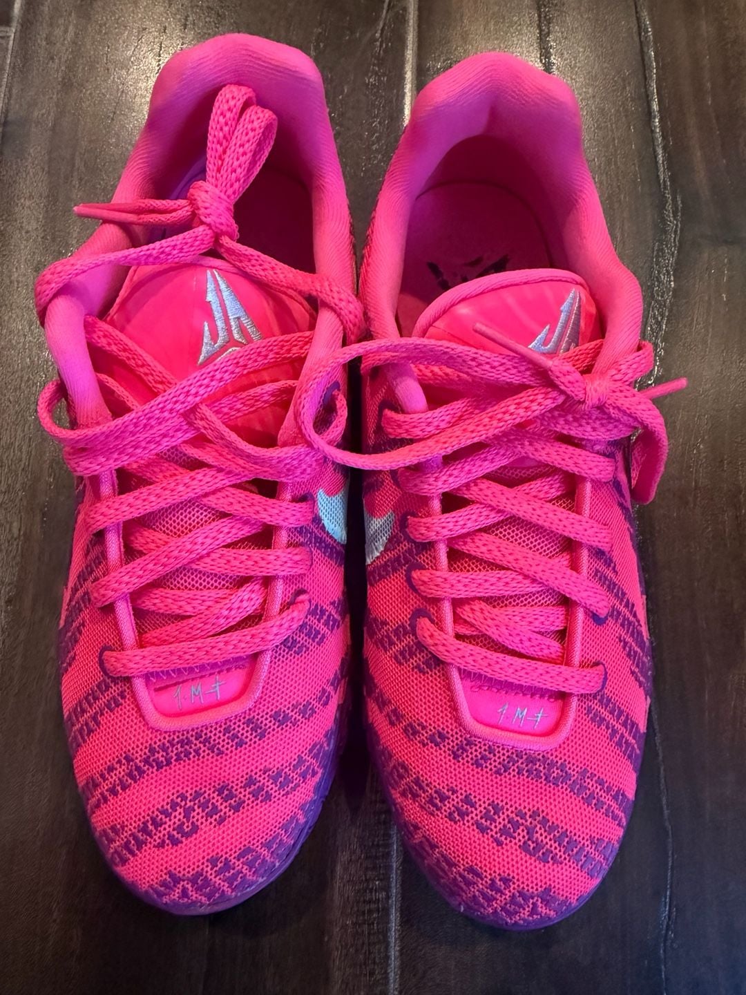 Nike Ja 3 Max Volume Hyper Pink Basketball Shoes size 4Y 7