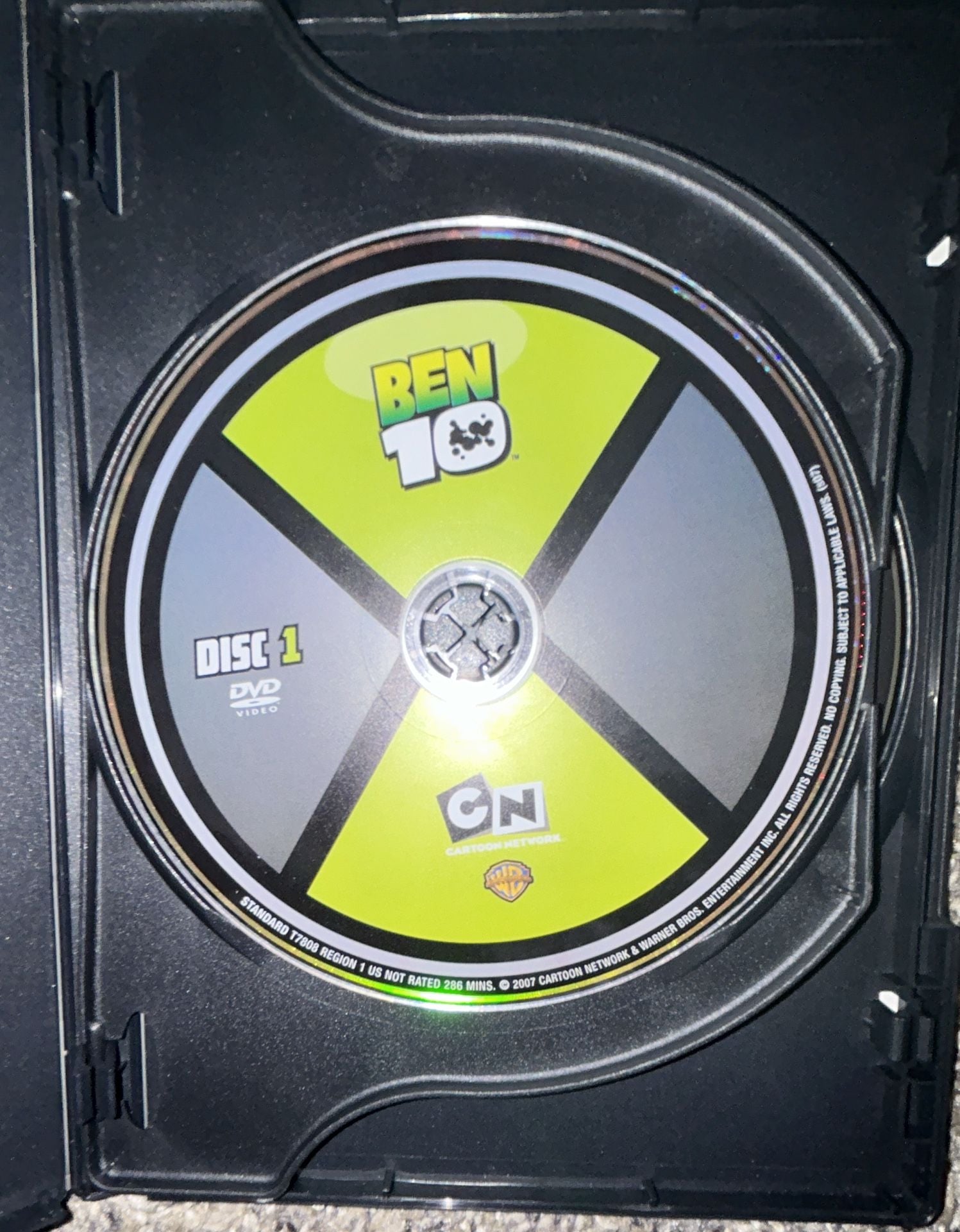 Cartoon Network Ben 10 The Complete Season 1 DVD 3