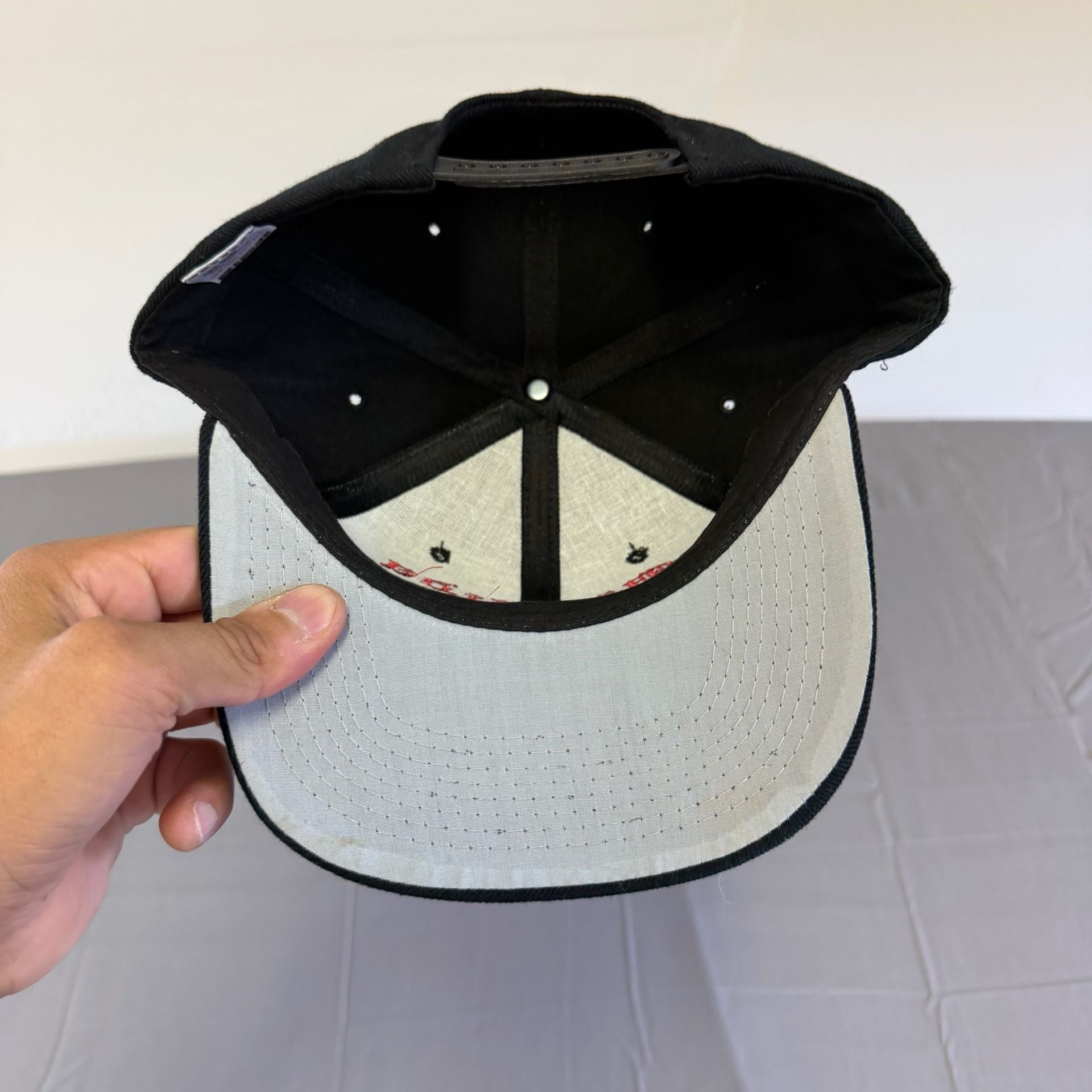 Custom Mi Vida Lora Snapback Hat Black Red White Old English 5