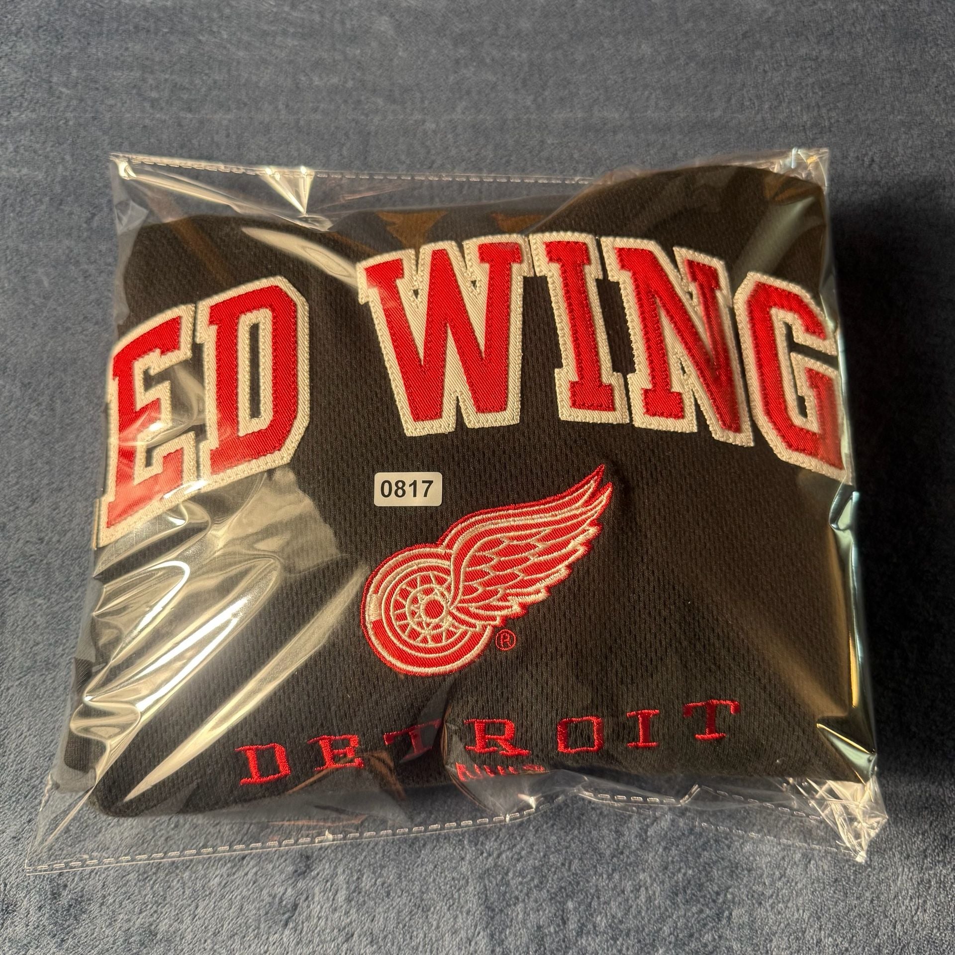 Lee Sport Detroit Red Wings Size XL Long Sleeve Shirt 8