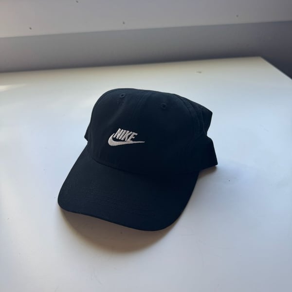 Nike Club Kids Cap Size 4-7 Black Futura Baseball Hat
