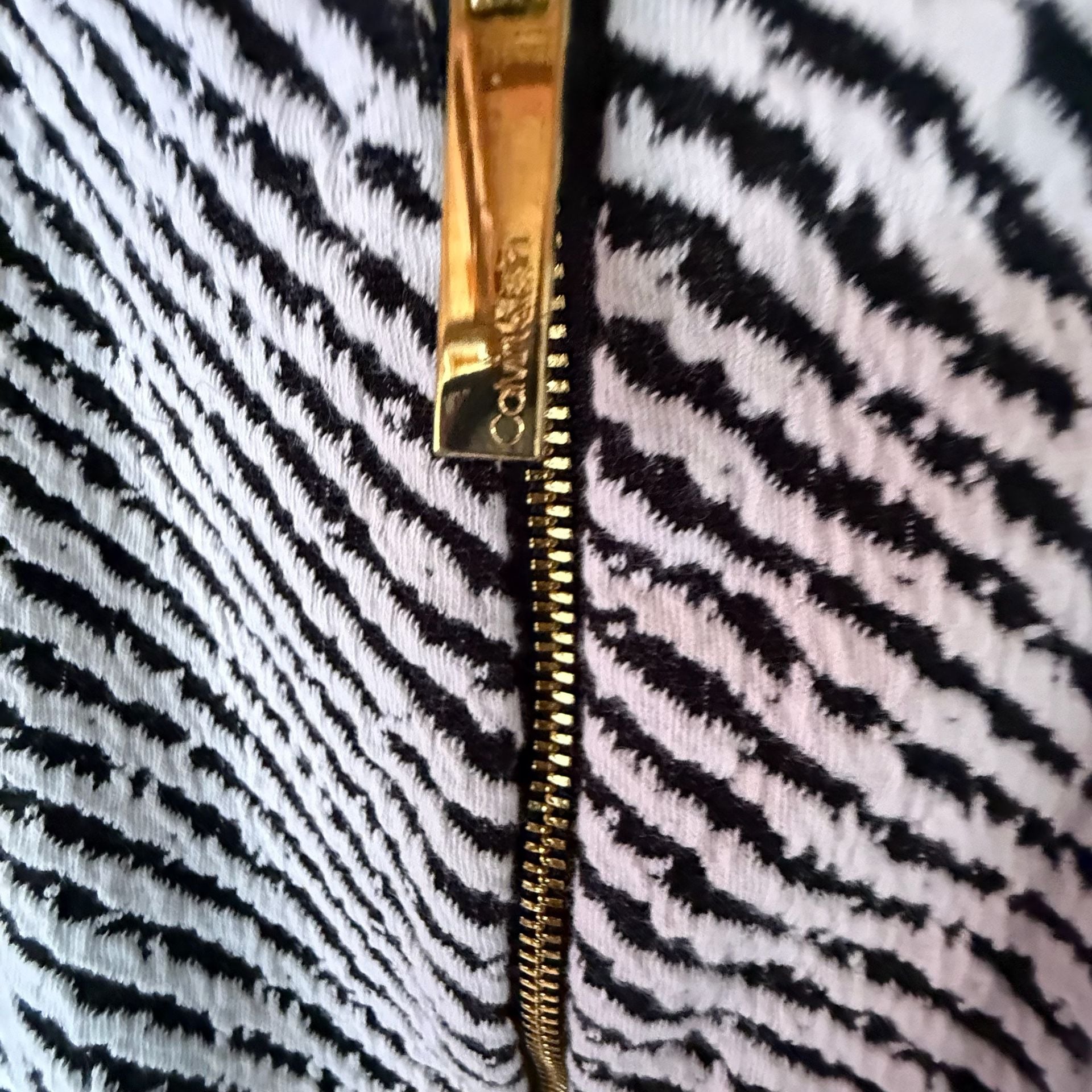 Calvin Klein Sheath Dress Size 6 Black White Striped Zip Back 5