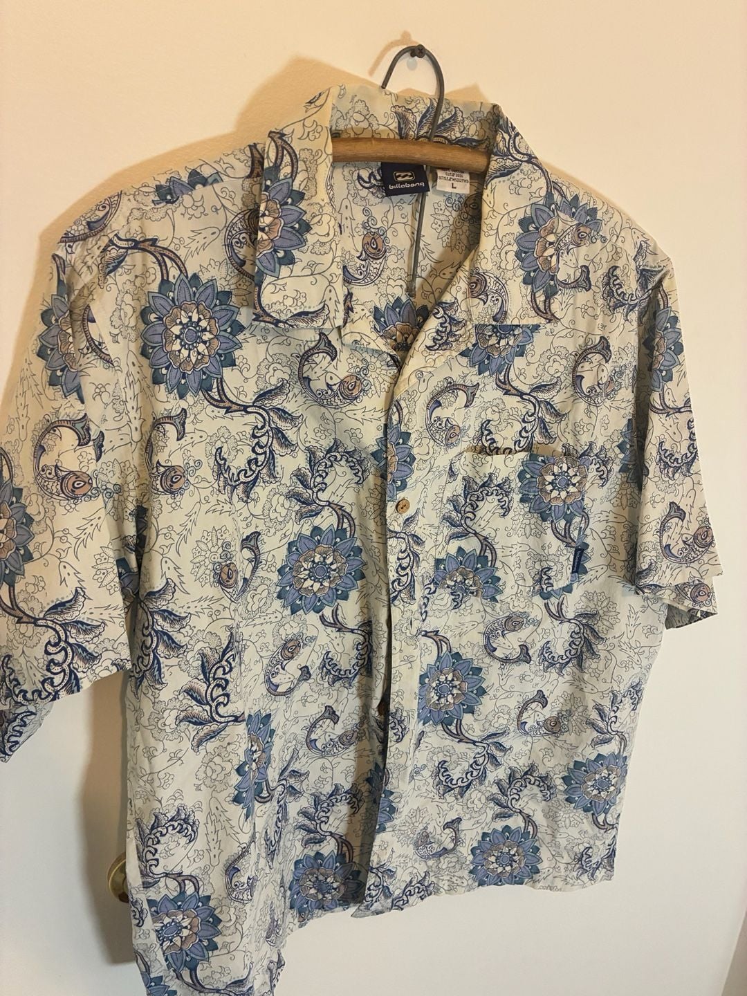 Billabong Button-Down Shirt Size L Blue Floral Print Cotton Short Sleeve 3