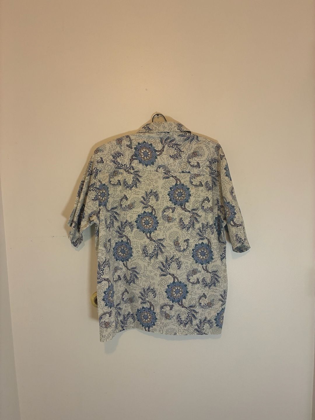 Billabong Button-Down Shirt Size L Blue Floral Print Cotton Short Sleeve 5