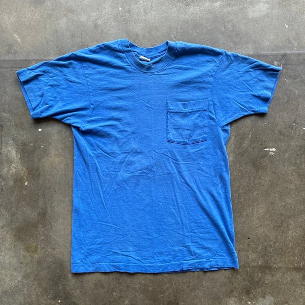 1980’s USA Fruit Of The Loom Pocket T-Shirt Size Medium Blue Cotton Tee
