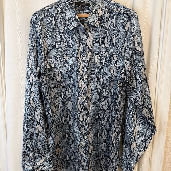 Banana Republic Dillon Shirt Womens XL Blue Snakeskin Print Button Down Blouse