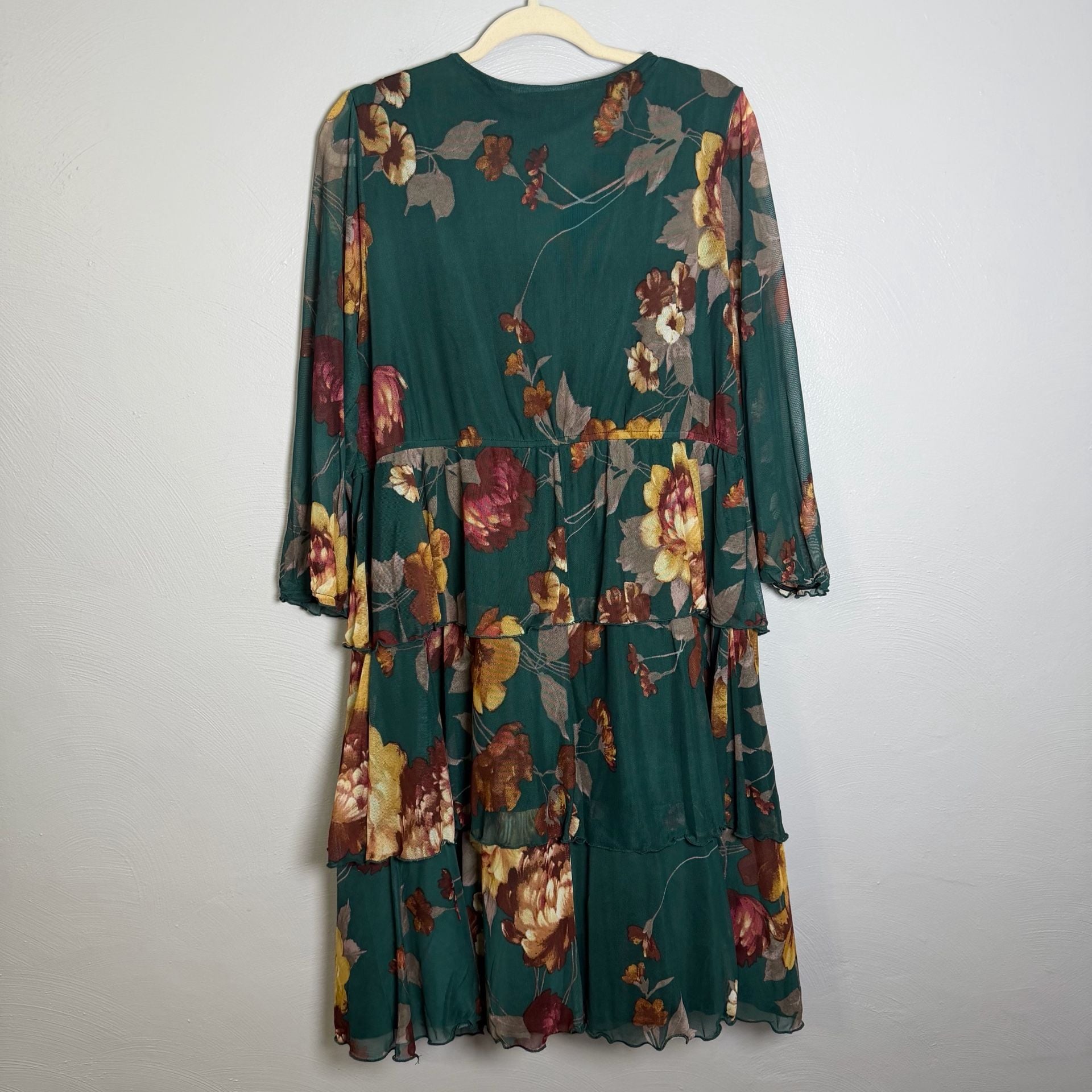 Kate And Lily Floral Tiered Dress Size 2X Green Surplice 3