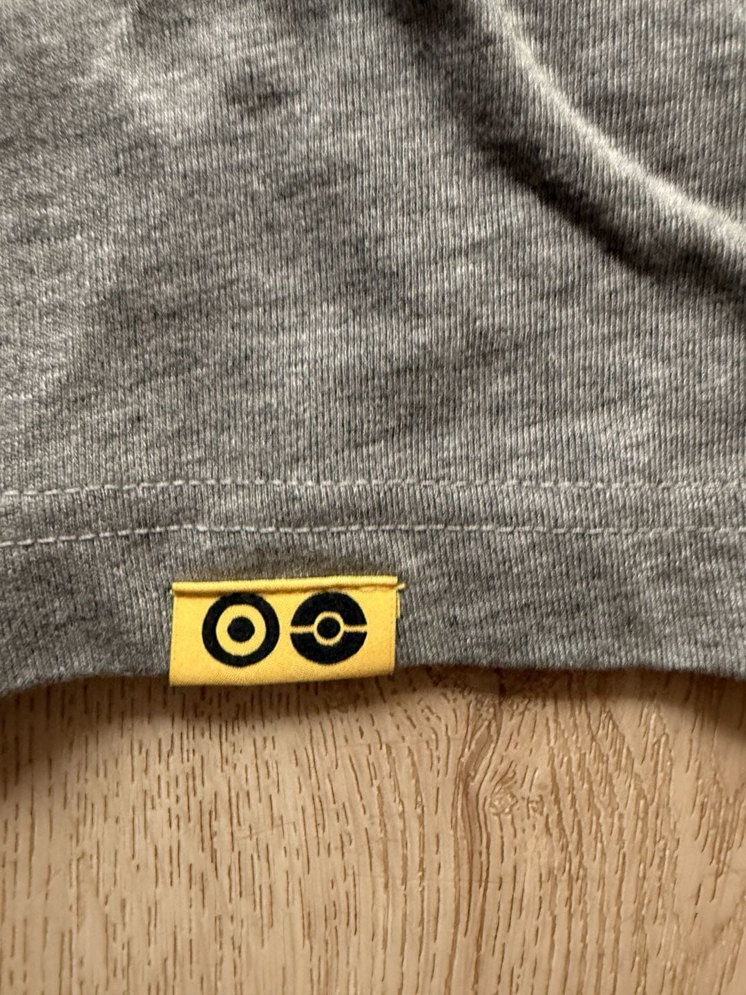Pokemon Psyduck Adult Trainer Shirt Size L Gray 3