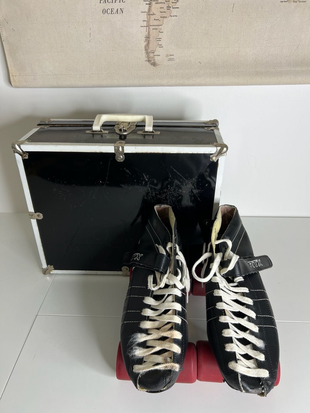 RTX Resistor Torque Series Roller Skates w 1980 Powell Rollerbones Vintage Case 2