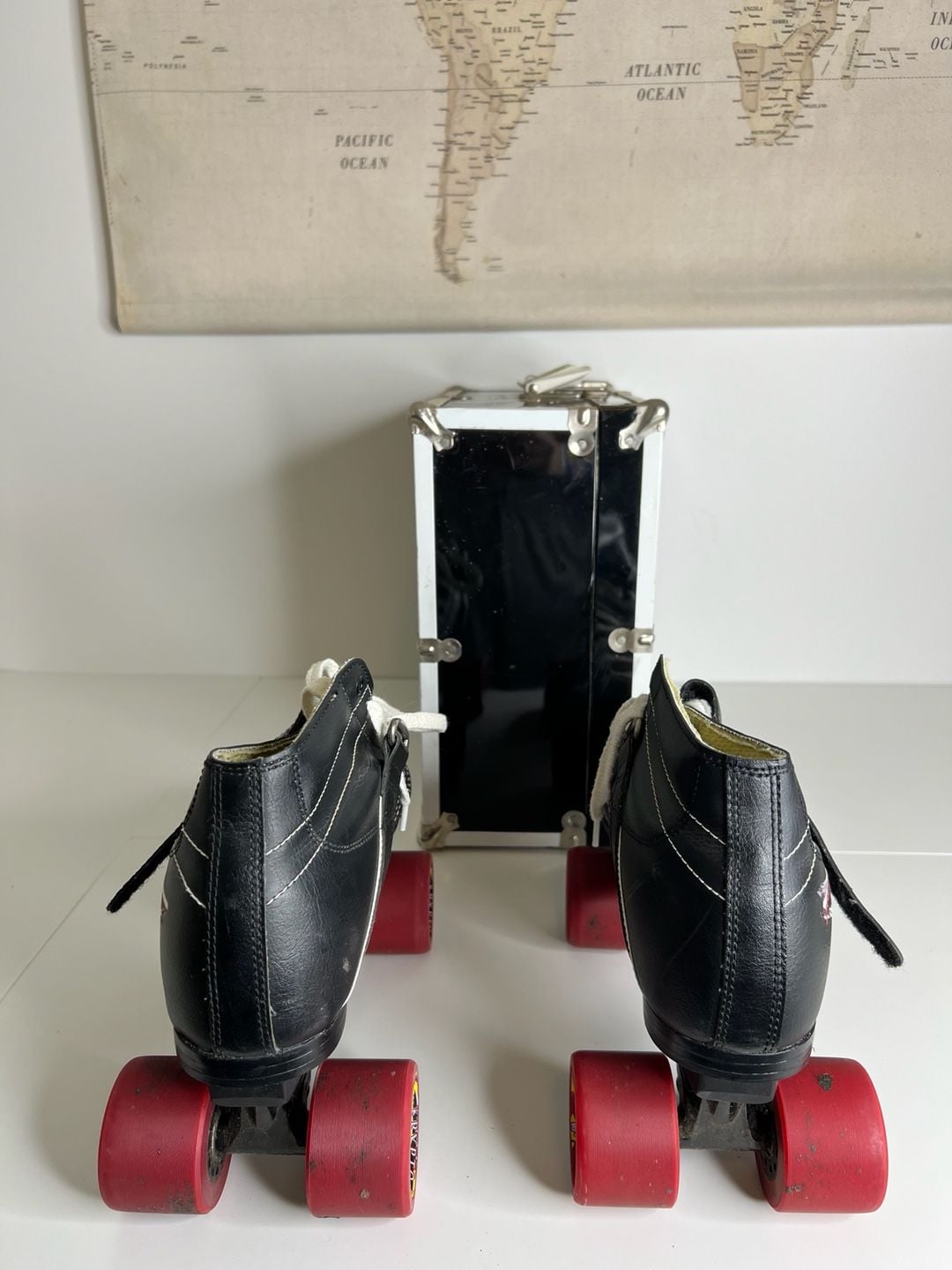 RTX Resistor Torque Series Roller Skates w 1980 Powell Rollerbones Vintage Case 3