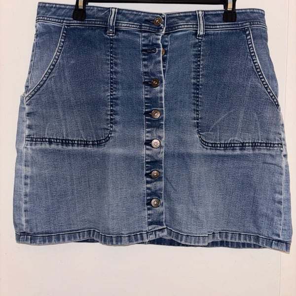 Tears by Vince Camuto Denim Mini Skirt Size 31/12 Button Front Blue Wash