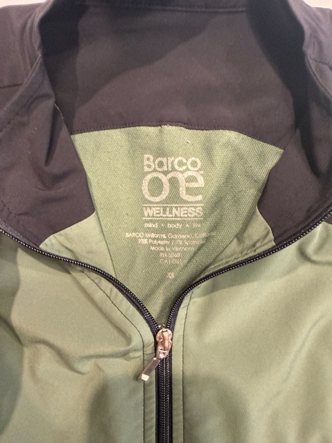 Barco One Wellness Jacket Size XS Green Black Full Zip Scrubs Warm-up 3