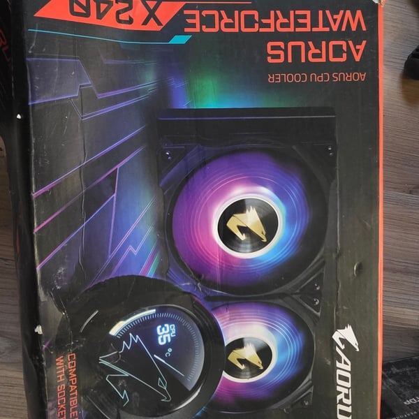 Gigabyte Aorus Waterforce X240 CPU Cooler