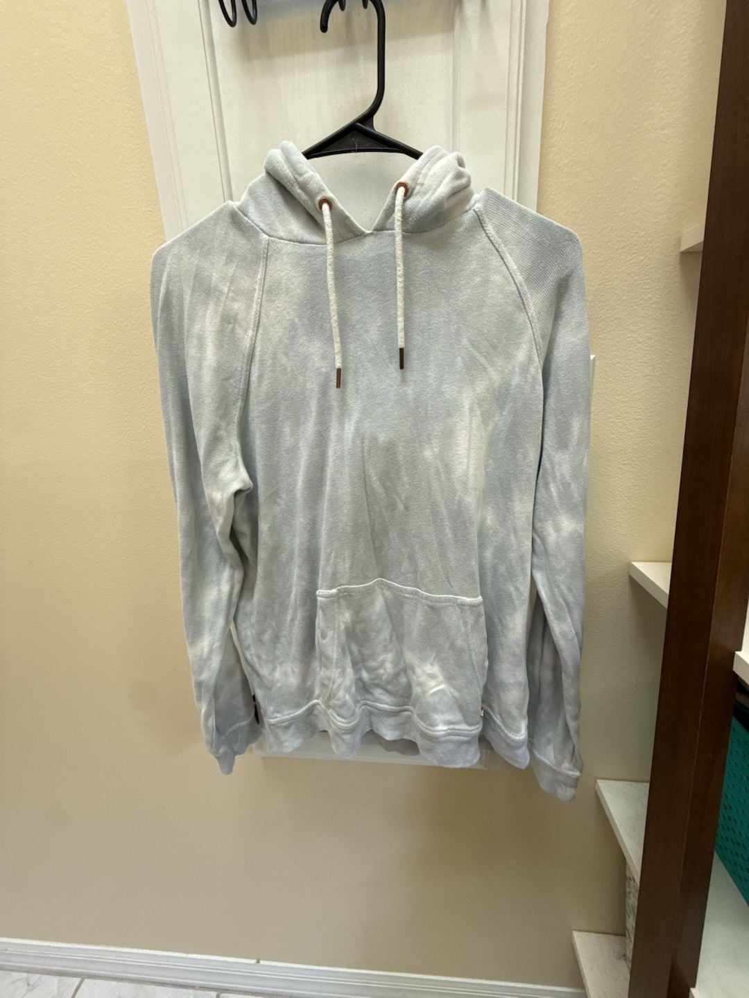 Volcom Lived In Lounge Hoodie Size XS Tie Dye Pullover Sweatshirt 2