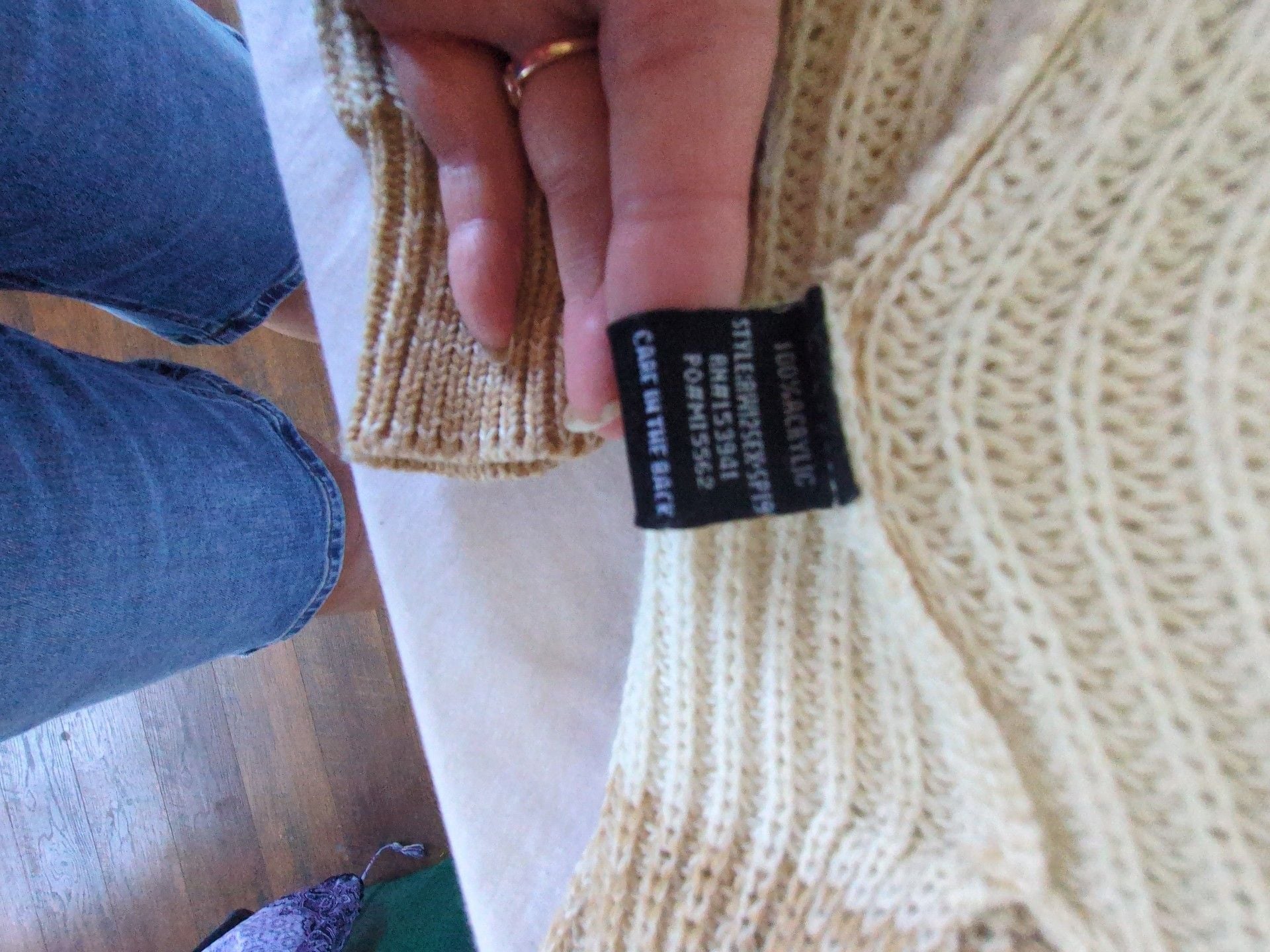 Product thumbnail 4