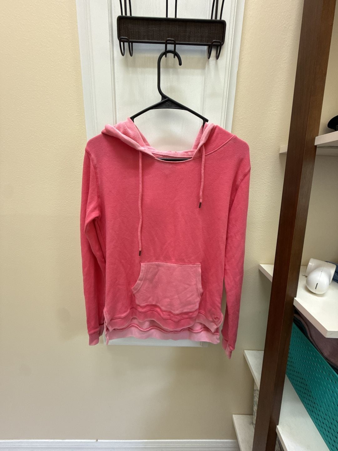 American Eagle Outfitters Hoodie Size XS Pink Pullover Sweatshirt 2