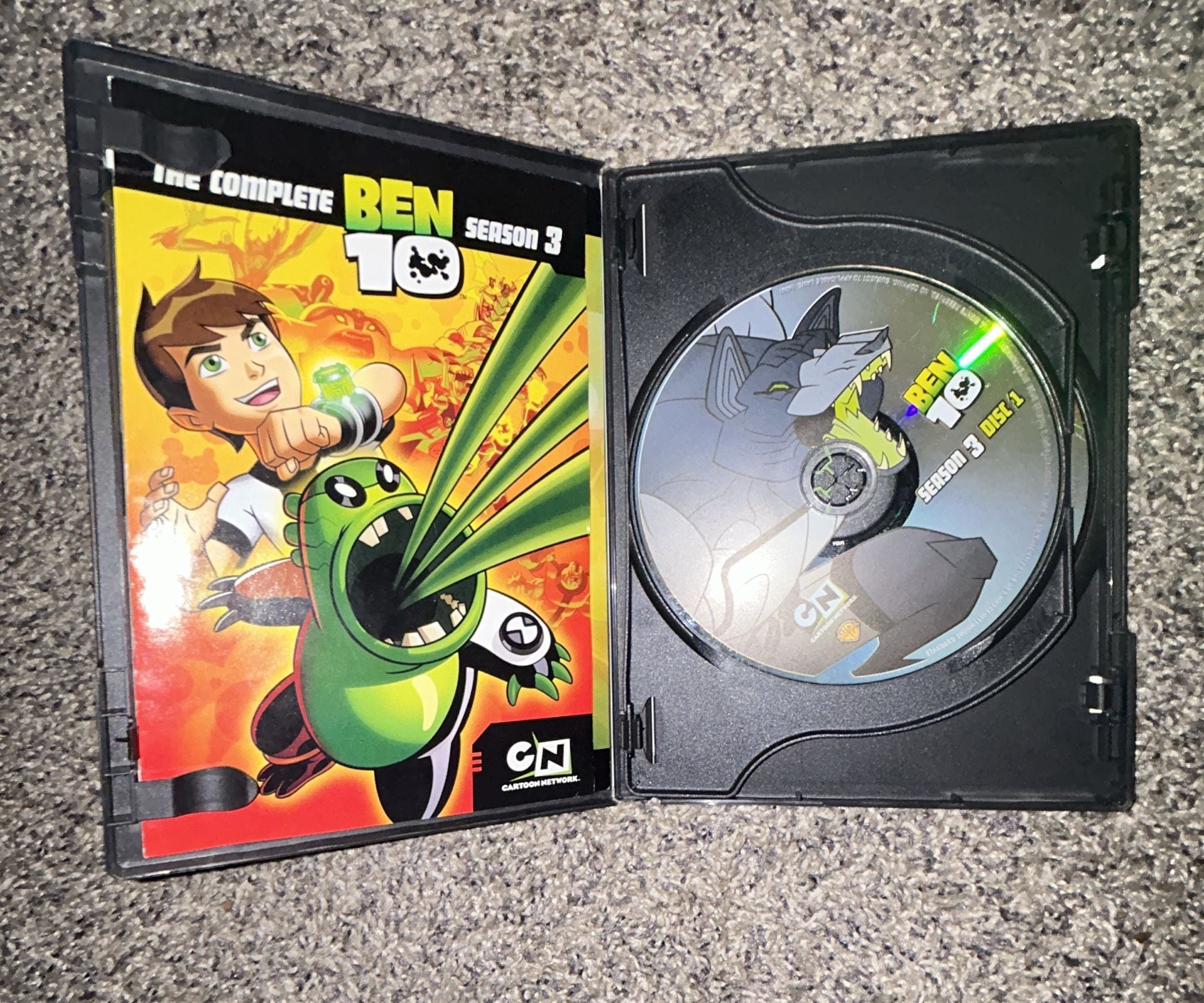 Cartoon Network Ben 10 The Complete Season 3 DVD 3