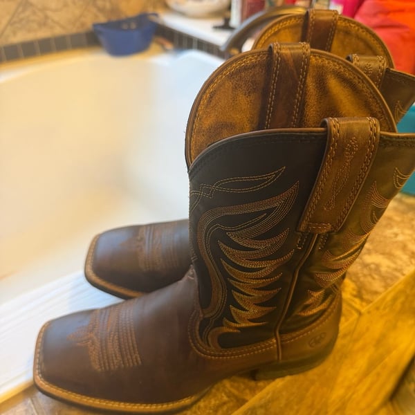 Ariat Amos Square Toe Cowboy Boots Size 9D Brown Leather Western