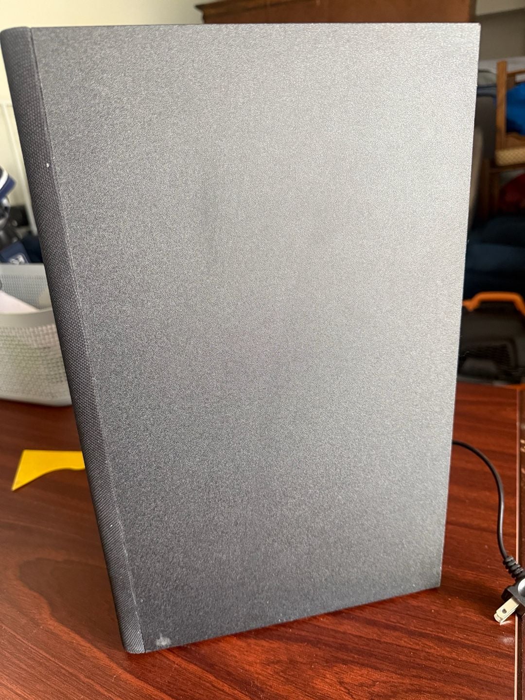 LG SPK5B-W Wireless Active Subwoofer Black 6