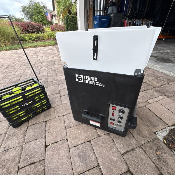 Sports Tutor Tennis Tutor Plus Tennis Ball Machine New Battery
