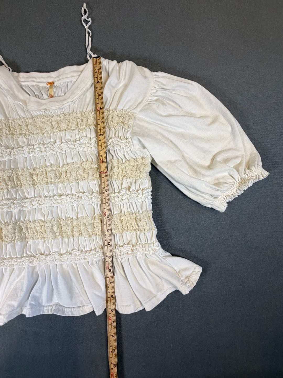 Free People White Smocked Puff Sleeve Peplum Top Blouse Size Medium 6